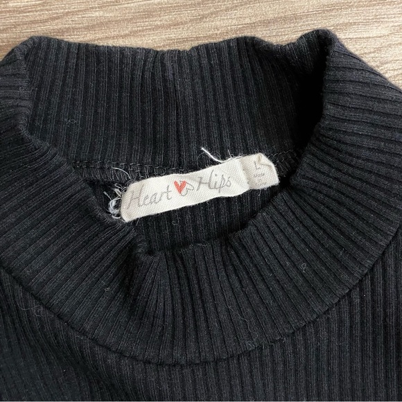 Heart & Hips Black Ribbed Knit Mock Neck Cropped Long Sleeve Sweater Top - Picture 5 of 8